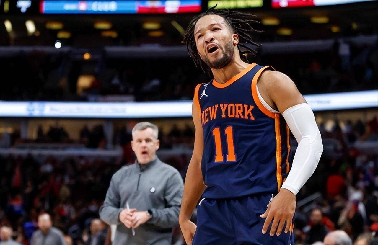 九游平台-Rookie意外战胜雄鹿，大比分获胜引爆全场！